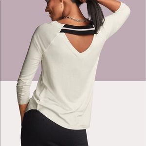 CAbi Tops - Cabi Center Sweatshirt, XL CAbi Tops - Cabi Center Sweatshirt, XL